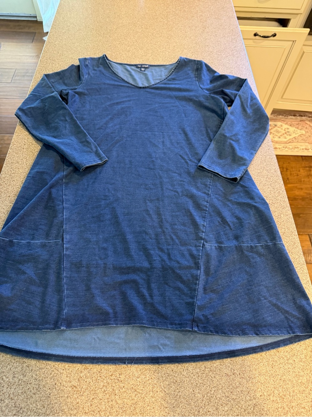 Everyday Navy V-Neck Long Sleeve Tunic Dress
